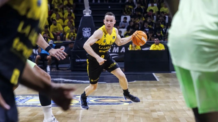 NBA初代老六，42歲進(jìn)入生涯巔峰？！