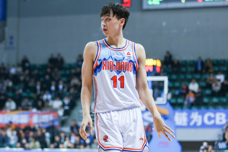 中規(guī)中矩！齊麟8中4拿到15分6籃板 有4失誤&正負(fù)值-10