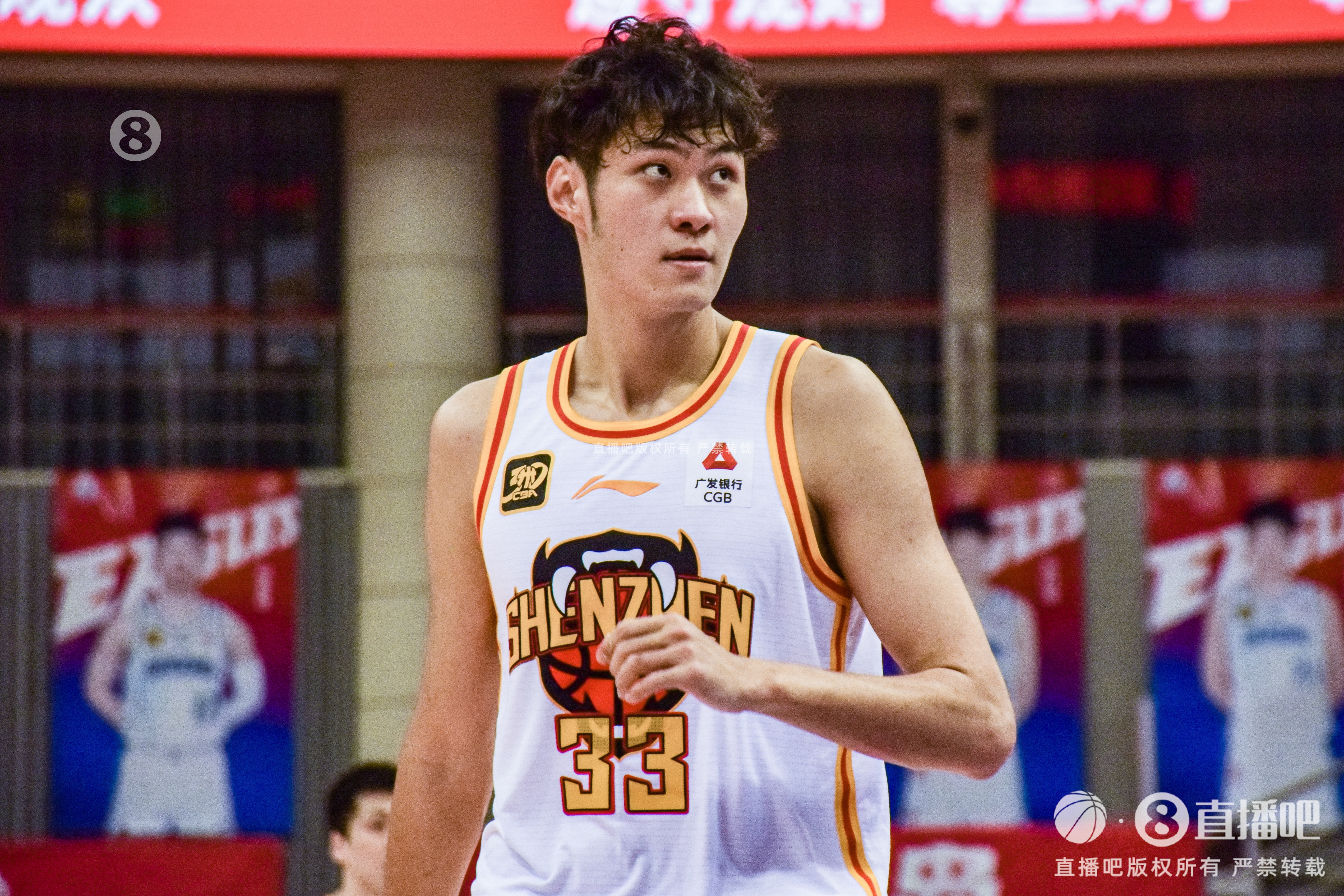 苦戰(zhàn)44分鐘！王浩然16中8拿到22分6板7助 正負值-20