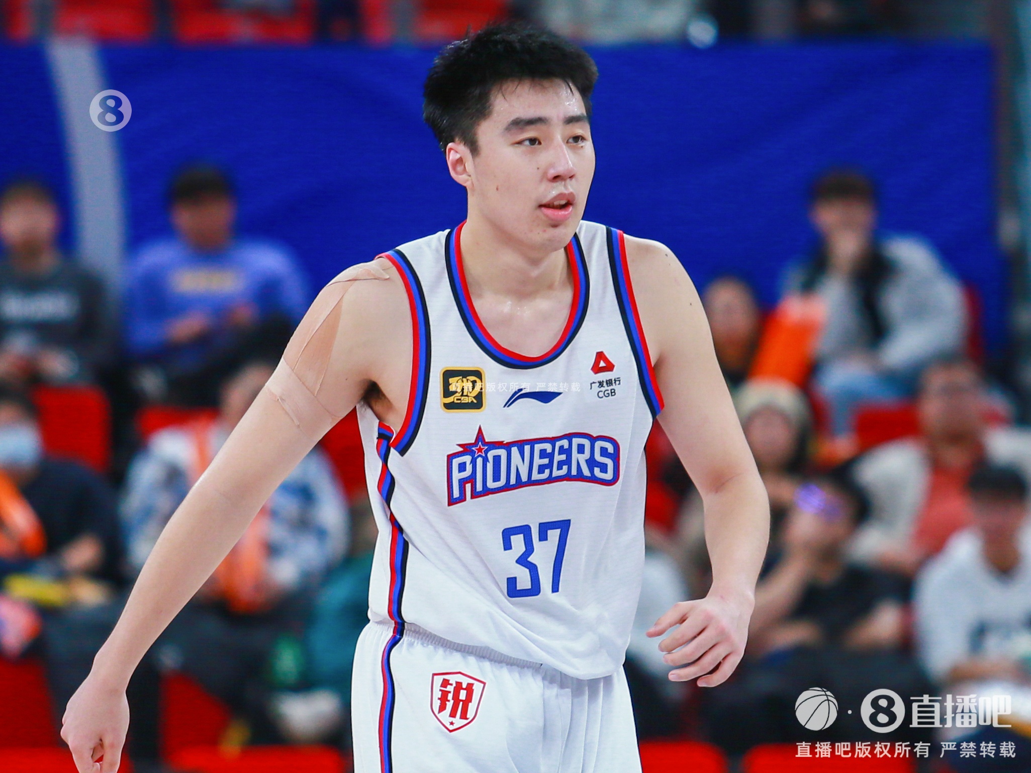 無奈最后6犯離場！杜伯超20中10&三分8中3空砍24分4板2帽
